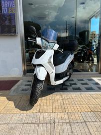 Kymco People 200i