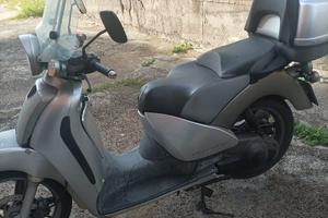 Aprilia scarabeo 200 - anno 2003 - 500