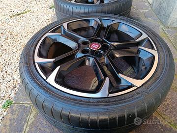 Cerchi in lega+gomme Fiat Tipo Sport