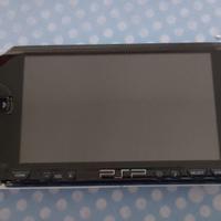 PSP SONY + 4 Giochi + scheda