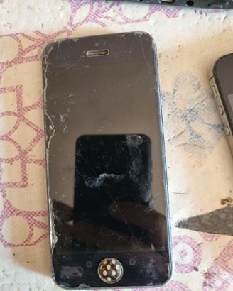 0538-Smartphone Apple iPhone 5 A1429