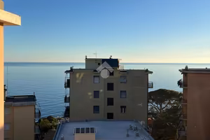 4 LOCALI A COGOLETO