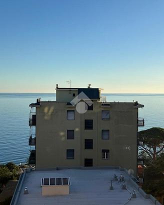 4 LOCALI A COGOLETO