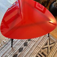 Tavolino in vetro verniciato rosso - Cassina