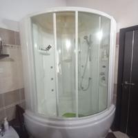 Cabina/doccia Glass modello Vega angolare 140X140