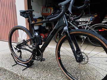 Gravel  Topstone BallisTec  cannondale 