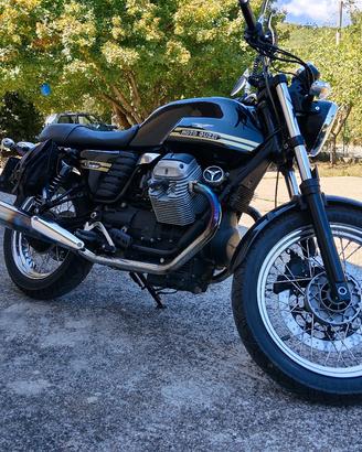 moto Guzzi V7 Classic