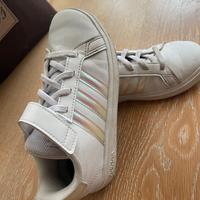 Scarpe adidas n.31