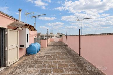 4 LOCALI A LECCE