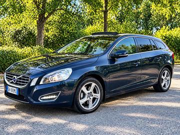Volvo V60 D5 AWD Geartronic Summum 215 CV – Automa