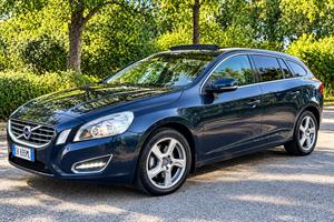 Volvo V60 D5 AWD Geartronic Summum 215 CV – Automa