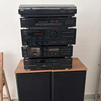 Stereo marca akai con amplificatore onkyo