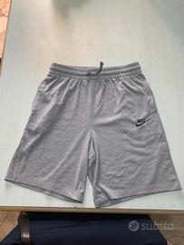Pantaloncini Nike