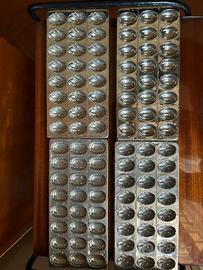 4 Stampi per cioccolatini anni 50