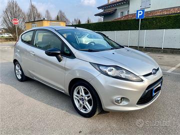ford fiesta 1.2 benzina anno 2011 km.160.000