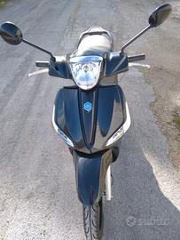 piaggio liberty 125