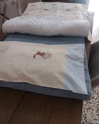 Set per letto composto da 6 pezzi. Ritiro in zona