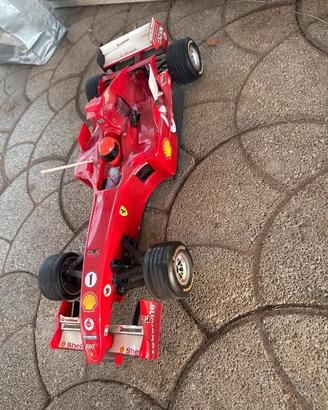 Automodello Ferrari F1 2005 a scoppio vintage