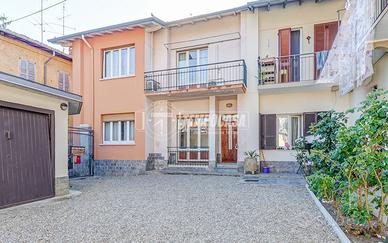 CENTRO TERRACIELO 105MQ 2 LIVELLI 2 CAMERE E BALCO