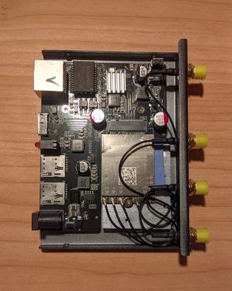 mini Router 5G 2.5Gbit + ESIM CAT20 + 4x4mimo 5CA