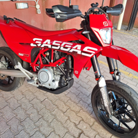 Gas gas 700 Gasgas 700 ktm 690 smc r husquarna 701