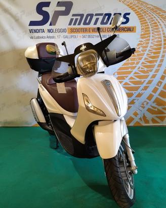 PIAGGIO BEVERLY 300.