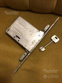 Mascatura per portoncino 4 mandate ( su e giù )