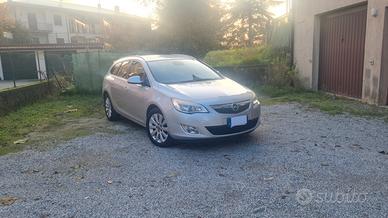 Opel Astra 1.7 CDTI 110CV Sports Tourer Cosmo