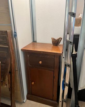 Comodino legno