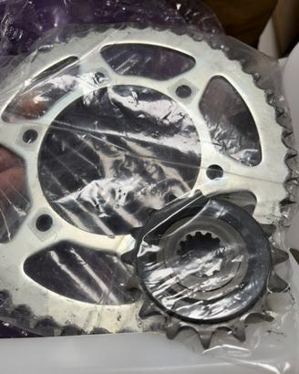 Corona pignone catena Yamaha R6 2017 - 2024 nuove