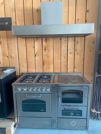 Cucina completa   De Manicor. Stufa, gas e cappa