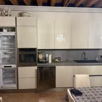 Cucina moderna come nuova