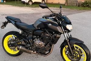 Yamaha MT07 35kw patente A2