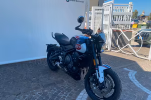 Triumph Trident 660 Triple Tribute Edition - 2024