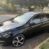 Peugeot 1.2 pure tech 131 cv gt line full optional