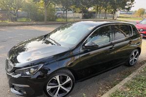 Peugeot 1.2 pure tech 131 cv gt line full optional