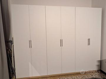 Armadio IKEA 6 ante – € 380