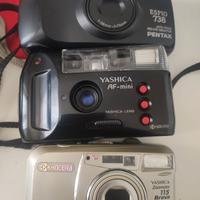 Tre macchine fotografiche compatte yashica Pentax