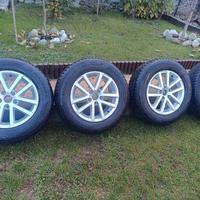 4 Cerchi lega con pneumatici invernali 215/65/16