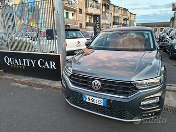 VOLKSWAGEN T-ROC 1.0 BENZINA 110.000 KM ANNO 2018