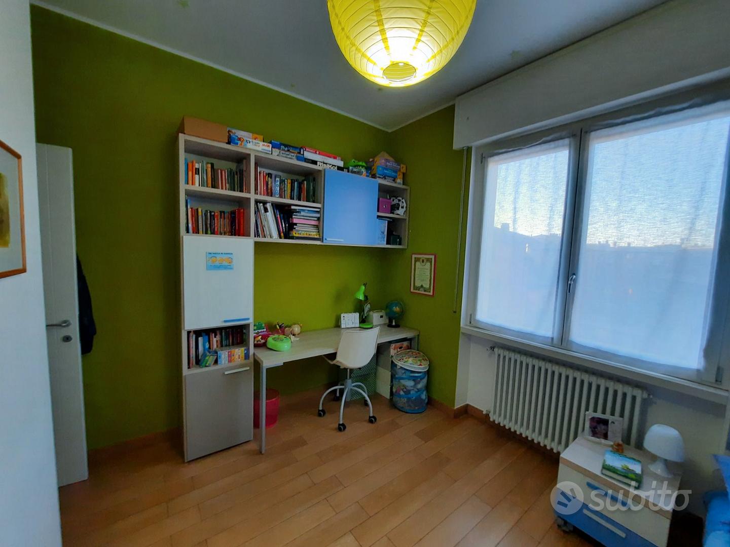 Libreria (parete studio) + piano scrivania - Arredamento e Casalinghi ...