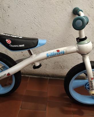 Bicicletta prima infanzia spingi spingi