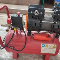 Compressore Yamato OILLESS da 24L