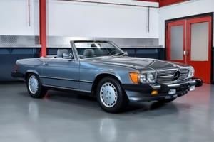 Merceds SL 560 R 107 cabrio