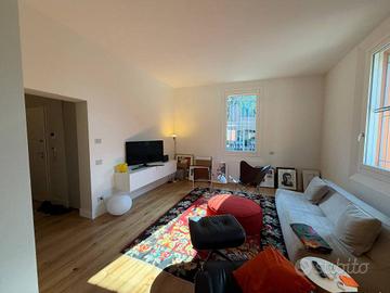Villa di 307 m² con più di 5 locali e box auto dop