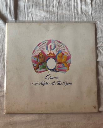 QUEEN VINILE A NIGHT AT THE OPERA