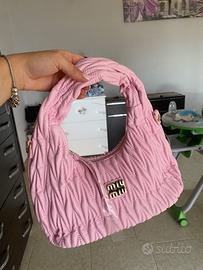 Borsa modello miu miu con tracolla  nuova