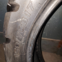 Gomme moto