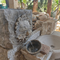 Mascherone in pietra