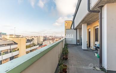 BILOCALE PANORAMICO AL 9° PIANO CON TERRAZZO!!!